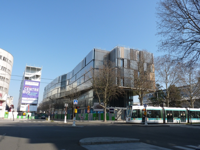 January - February - March 2016: Facade Jourdan, disassembly of the crane,  installation of the brise-soleils (tombe-issoire, garden) - Paris School of  Economics